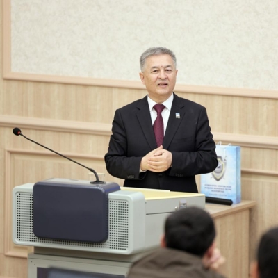 Профессиональный опыт и творчество: реальность в детективных произведениях