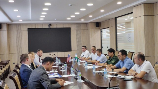 A Meeting with U.S. Experts on Drug Control Was Held