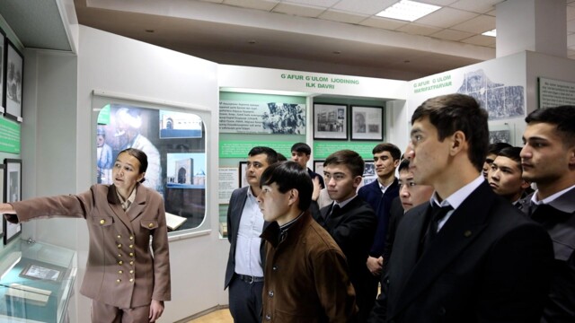 Visit of Academy Students to the Gafur Gulom House-Museum: A Meeting with Poetry and History