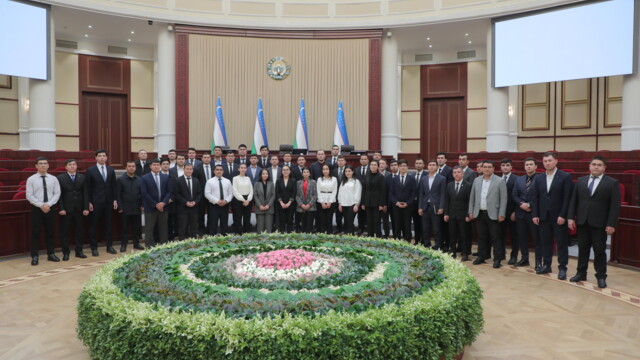 Academy Master's Degree Students Visit the Legislative Chamber of the Oliy Majlis
