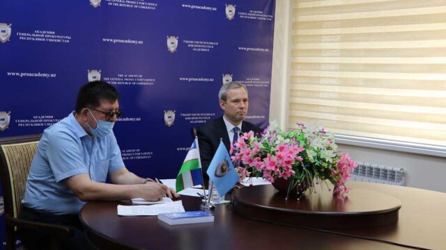 «Ўзбекистонда коррупцияга қарши курашиш чора-тадбирларни такомиллаштириш» мавзусида тадбирлар ўтказилмоқда