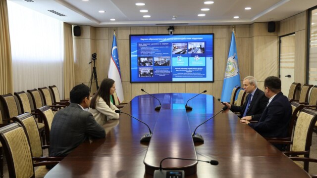 Meeting with Partners at the Academy