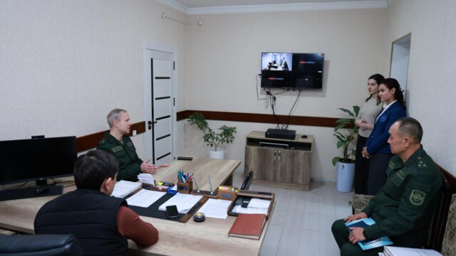 Ensuring the quality of dual education: the leadership of the Academy studied the process of internships in the districts of the capital.