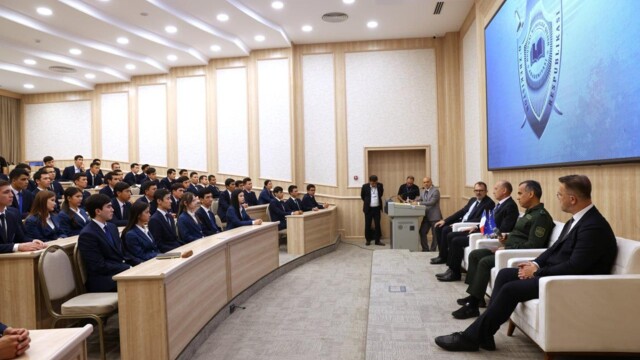 Meeting of European Union experts with undergraduate students of the Academy
