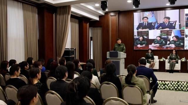 Meeting with women serving in law enforcement