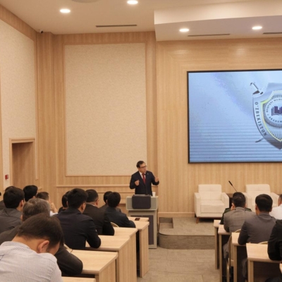 Ислоҳотлар, медиа ва илм-фан: Академияда Журналистика университети ректори билан&amp;hellip;