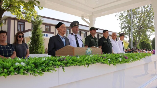 Academy students took the military oath