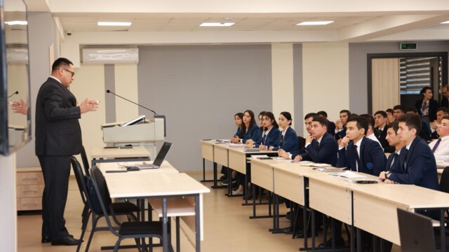 An event dedicated to the 34th anniversary of the State Flag was held at the Academy.