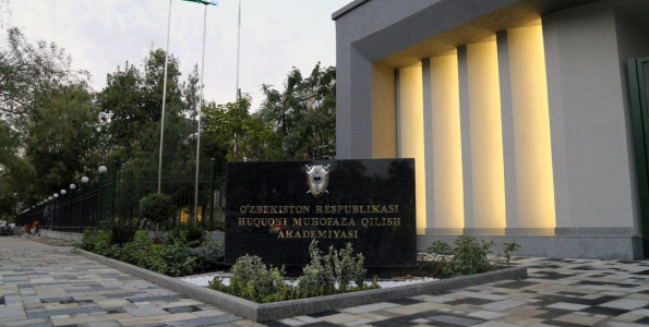 pravoohranitelnaja-akademija-put-k-professii-mechty