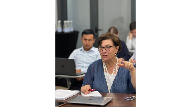 Training on Preparing Academy Students for International Moot Court Competitions