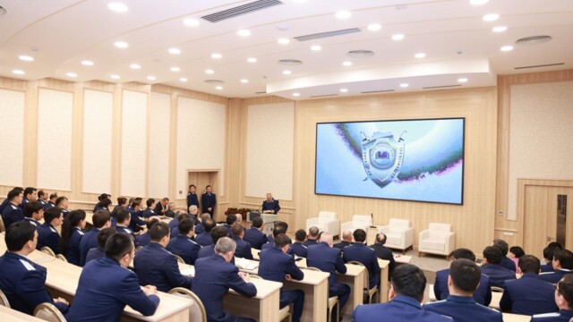 A farewell ceremony for employees to retirement took place at the Law Enforcement Academy
