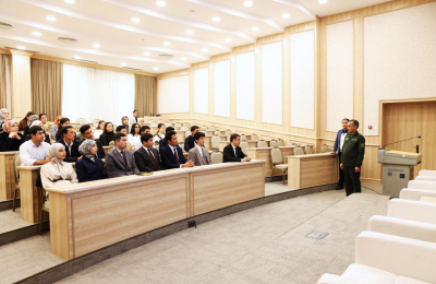 uchebno-oznakomitelnyj-vizit-studentov-mezhdunarodnoj-islamskoj-akademii-uzbekistana