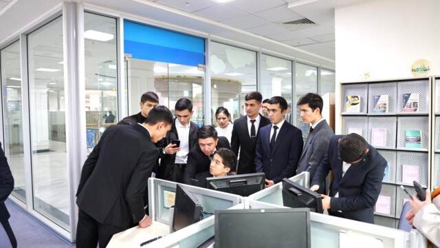 Visit of the Law Enforcement Academy Students to the National Library