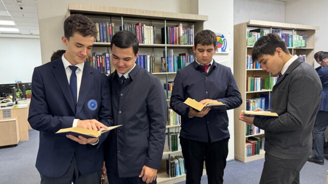 A visit of students to the National Library of Uzbekistan was organized.