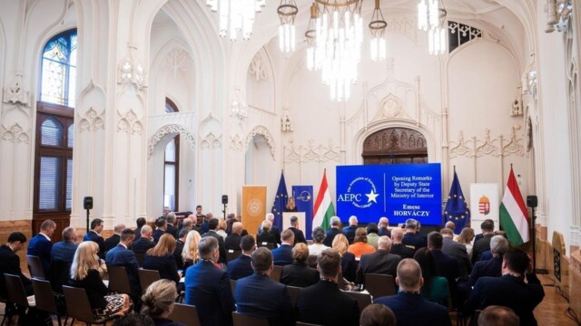 Akademiya vakillari LILERS xalqaro simpoziumida ishtirok etdi