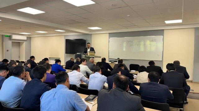 Another training session has been organized for the faculty and staff