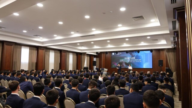 A ceremonial event at the Law Enforcement Academy: expression of gratitude to educators and recognition of staff merits