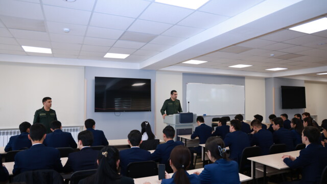 "Marathon of Thoughts": open discussion with students
